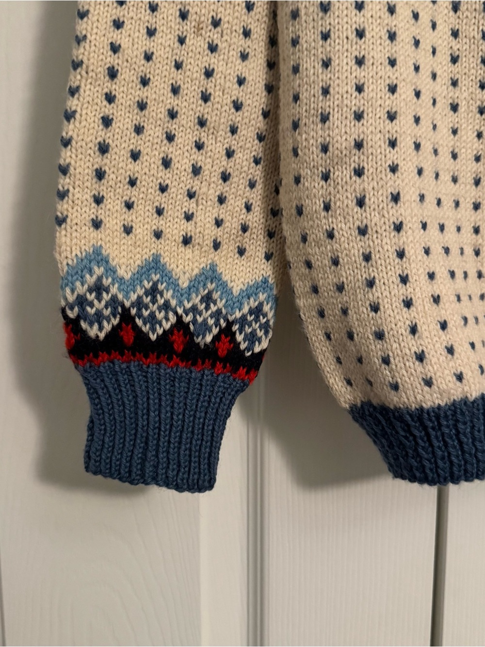 VTG Norwegian Norsk Husflid Fair Isle Wool Cardigan - Cream, Navy, Blue & Red - Picture 3 of 12